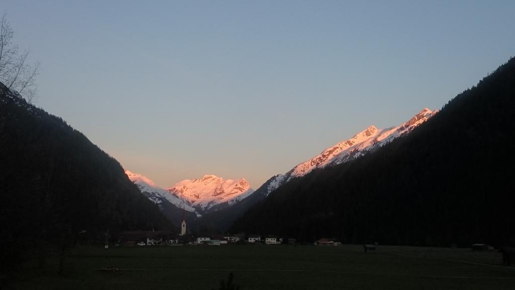 Lechtaler Alpen * Bach (Tyrol)